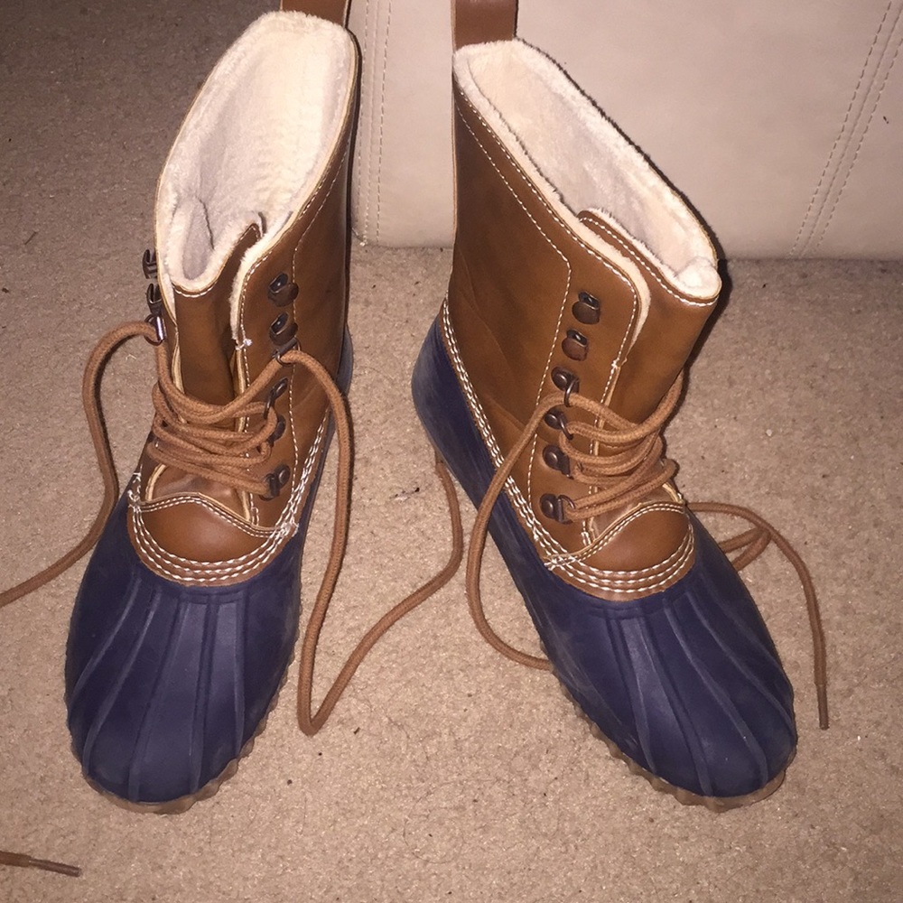 Brown/Blue Duck Boots - Size 6.5M